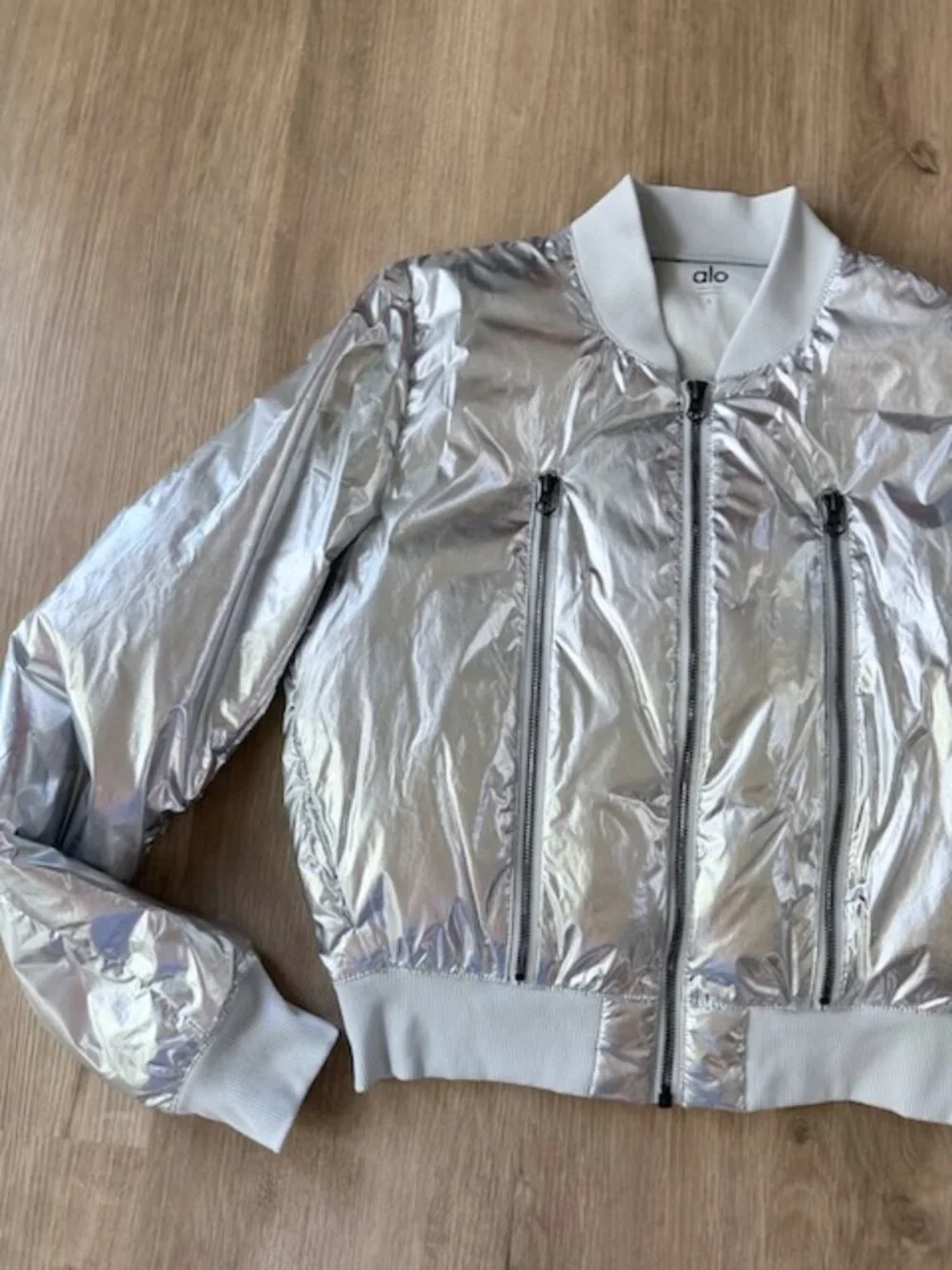 Alo Yoga Off Duty Silver Metallic Bomber S